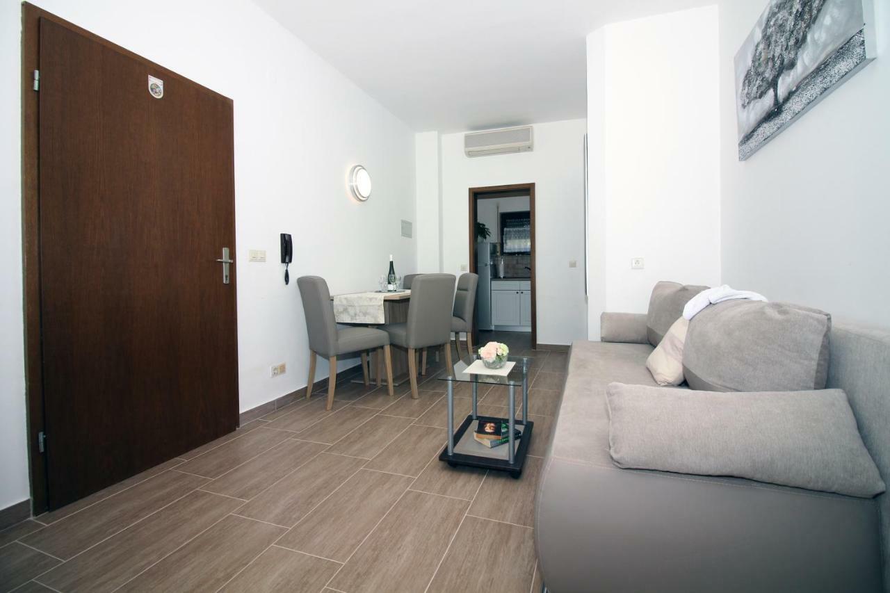 Apartmani Amado/Lozic Zadar Exterior photo